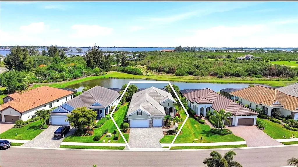 519 Wildlife Glen Bradenton FL 34209