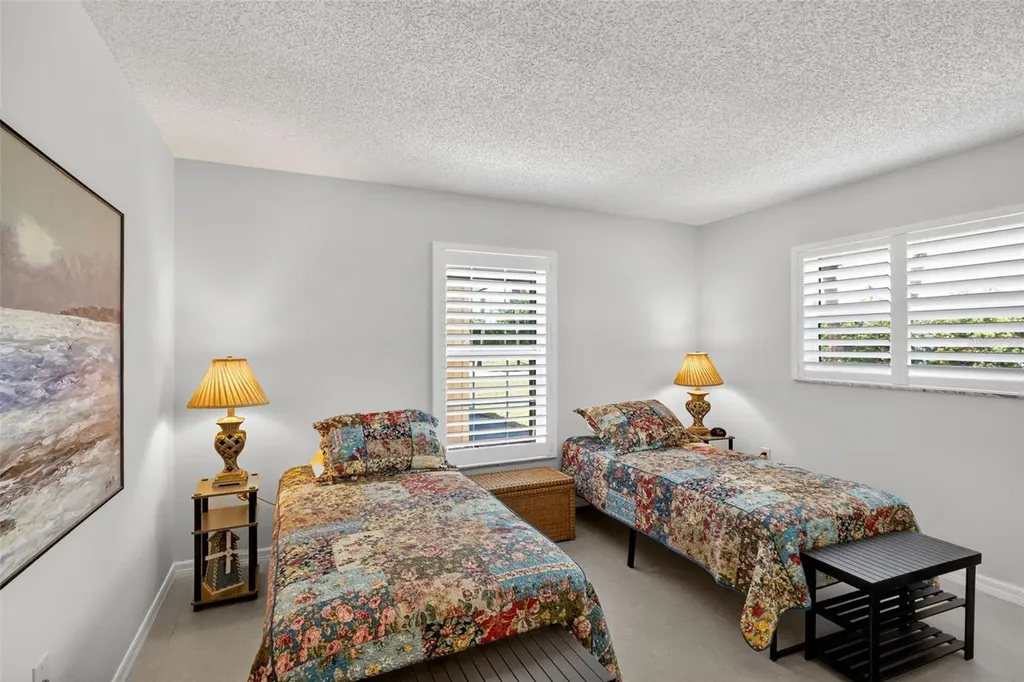 305 Mission Trail W Venice FL 34285