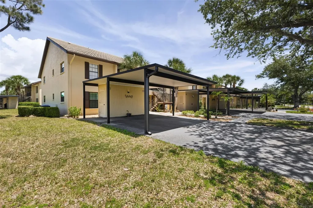 305 Mission Trail W Venice FL 34285