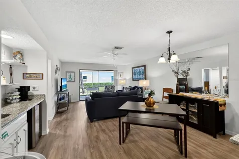 305 Mission Trail W Venice FL 34285