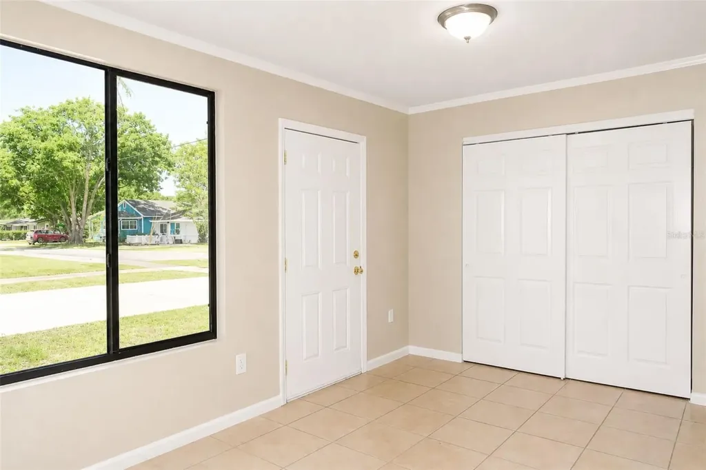 821 14th Avenue NW Largo FL 33770
