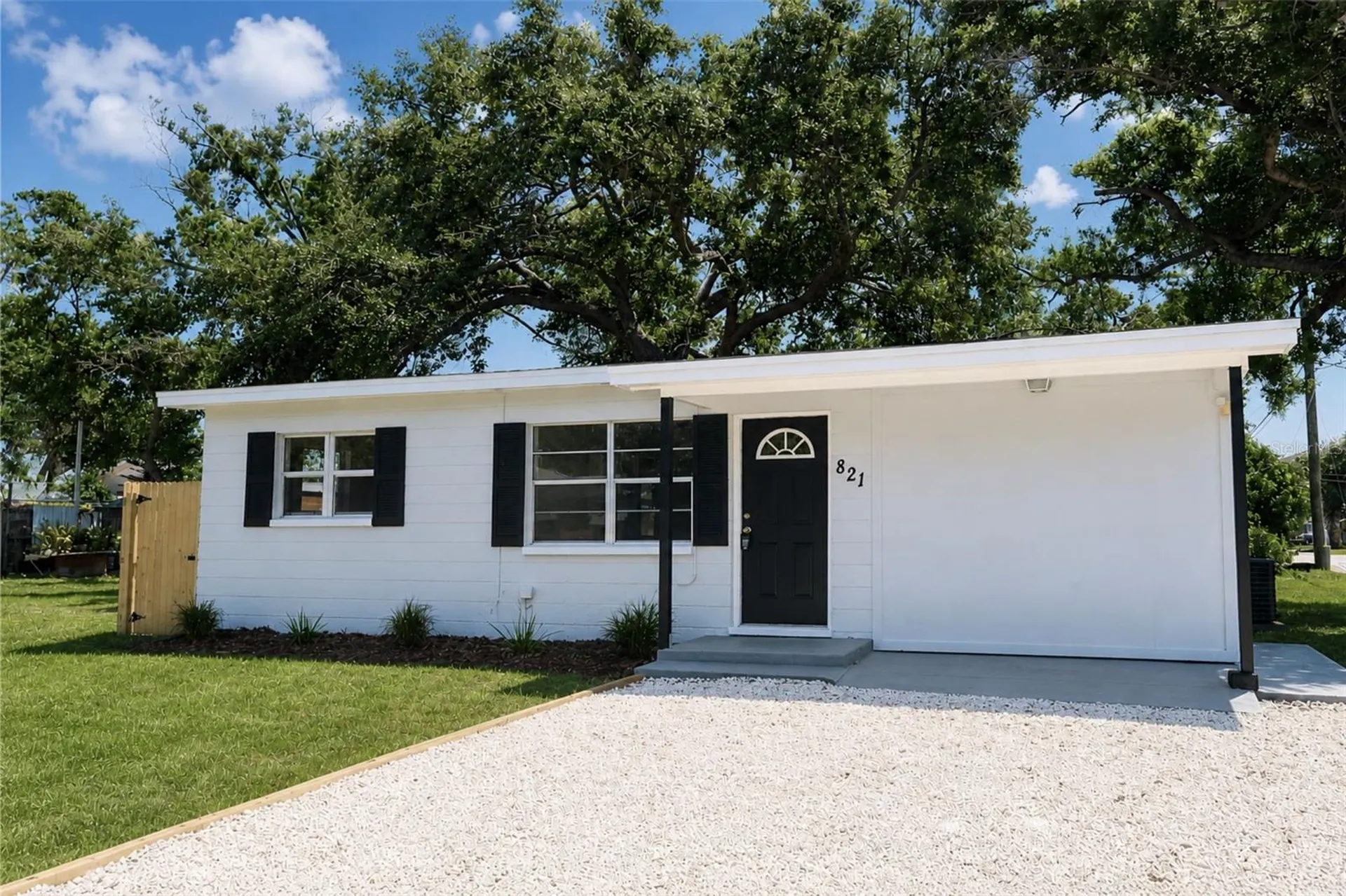 821 14th Avenue NW Largo FL 33770