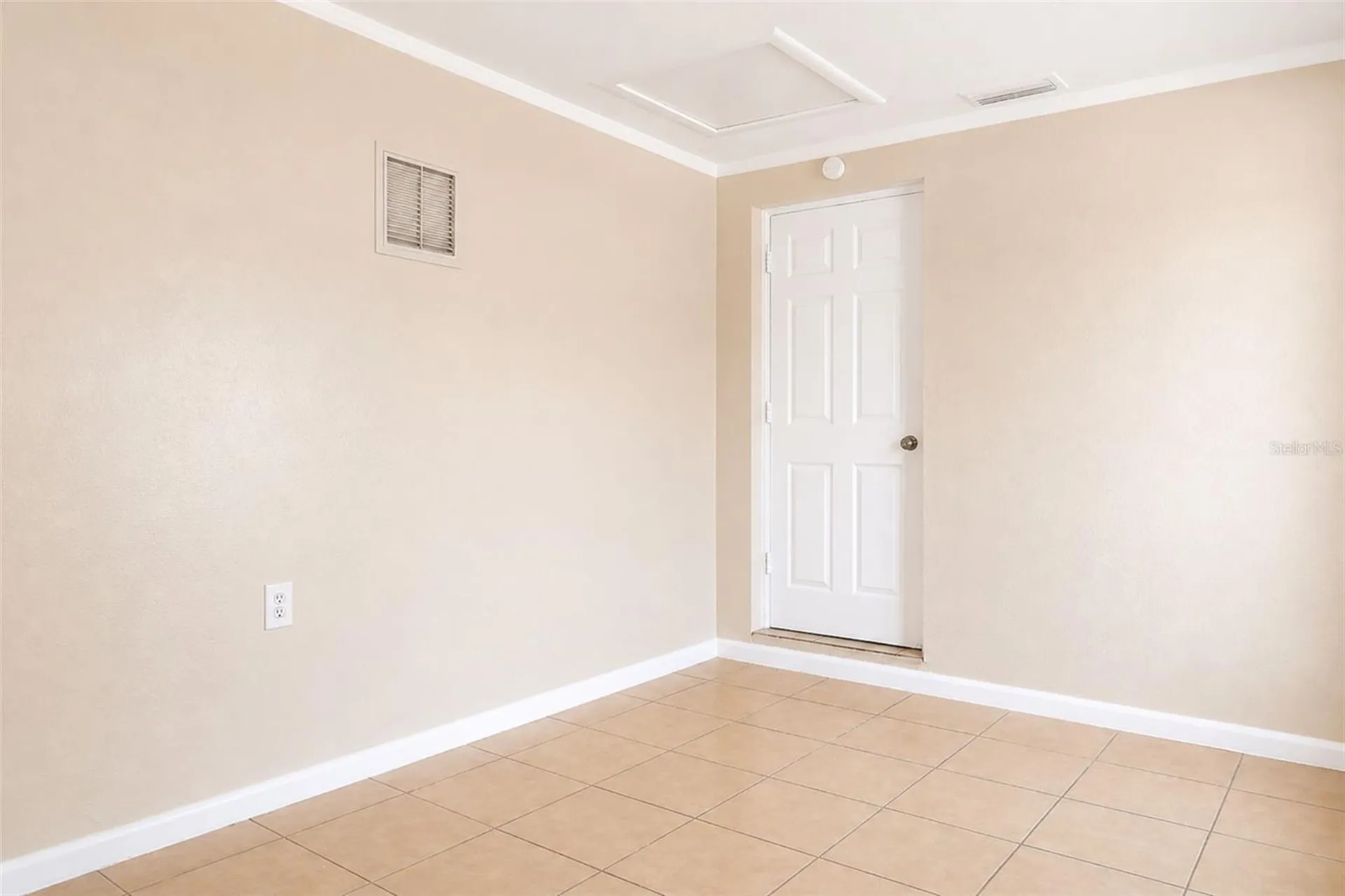 821 14th Avenue NW Largo FL 33770