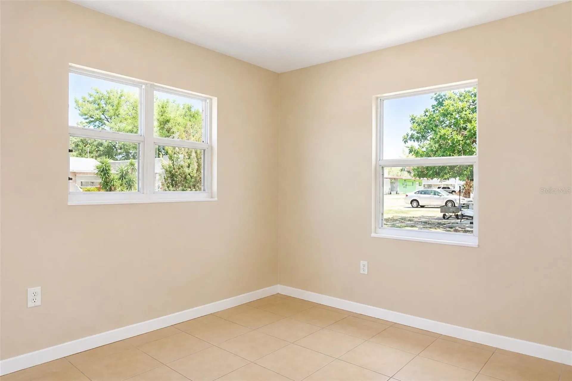 821 14th Avenue NW Largo FL 33770
