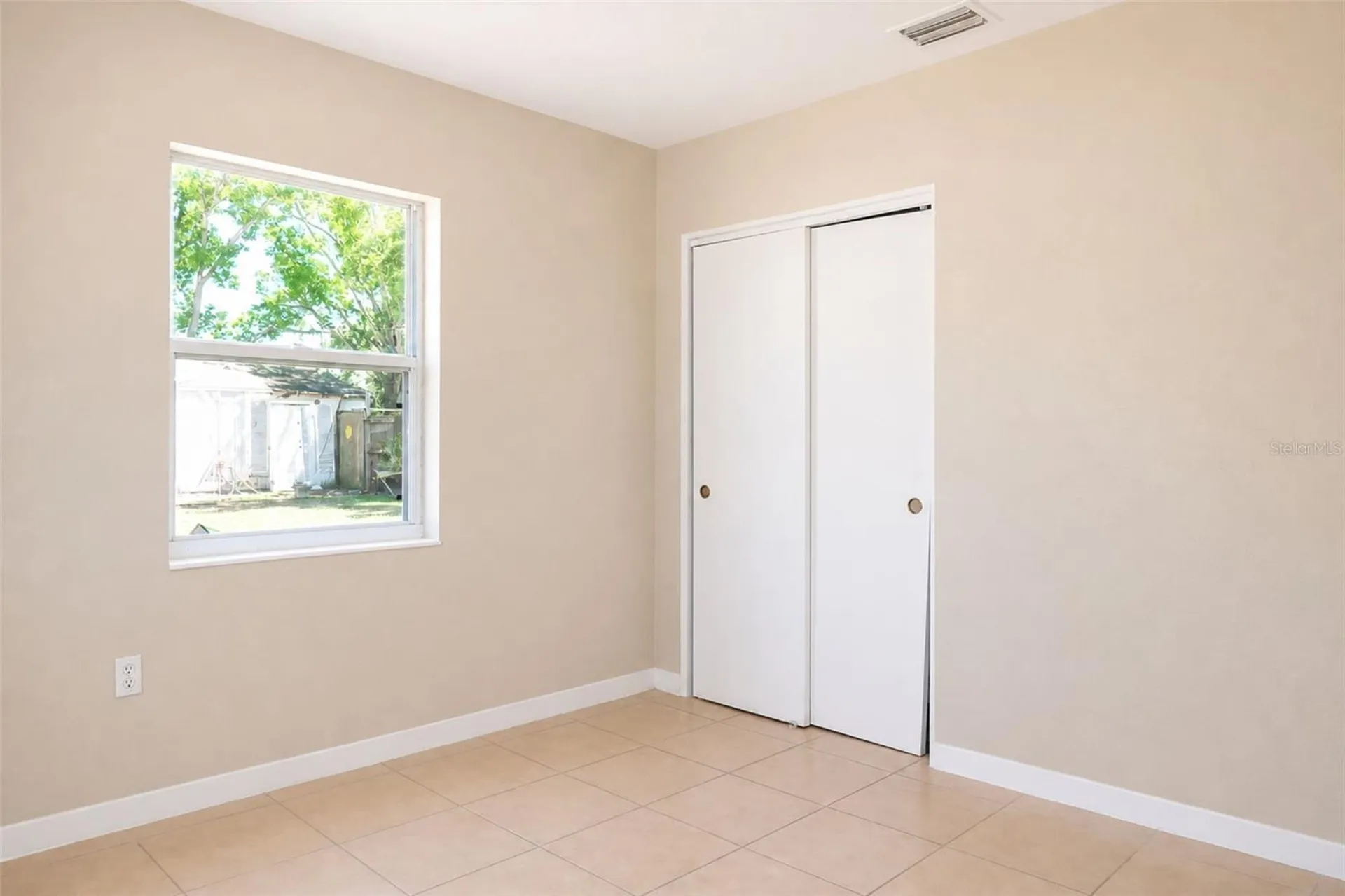 821 14th Avenue NW Largo FL 33770