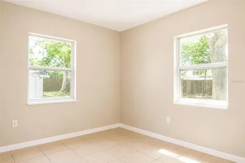 821 14th Avenue NW Largo FL 33770
