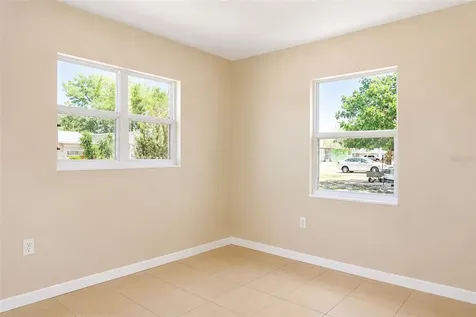 821 14th Avenue NW Largo FL 33770