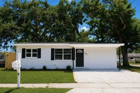 821 14th Avenue NW Largo FL 33770