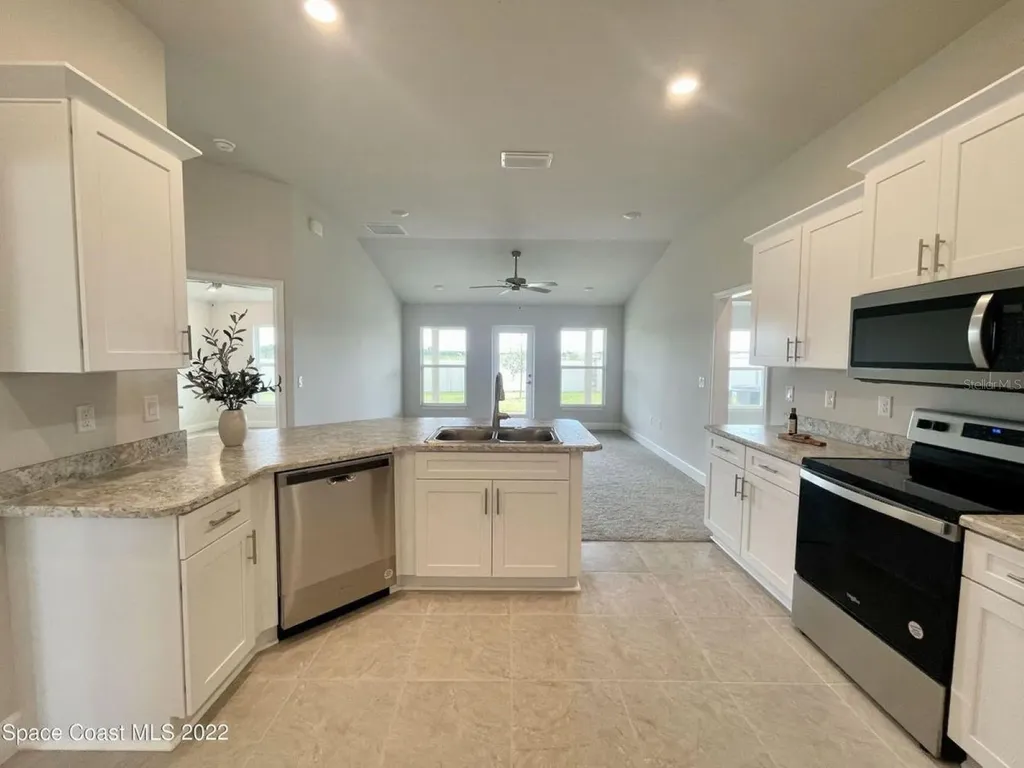 2190 NW 23rd Loop Ocala FL 34475