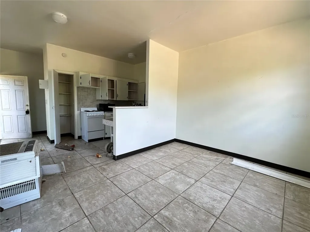 921 E 121st Avenue Tampa FL 33612