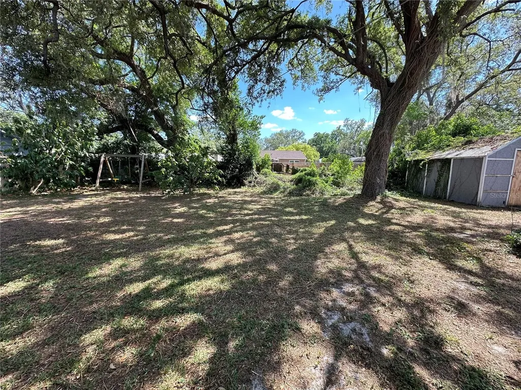 921 E 121st Avenue Tampa FL 33612