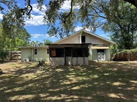 921 E 121st Avenue Tampa FL 33612
