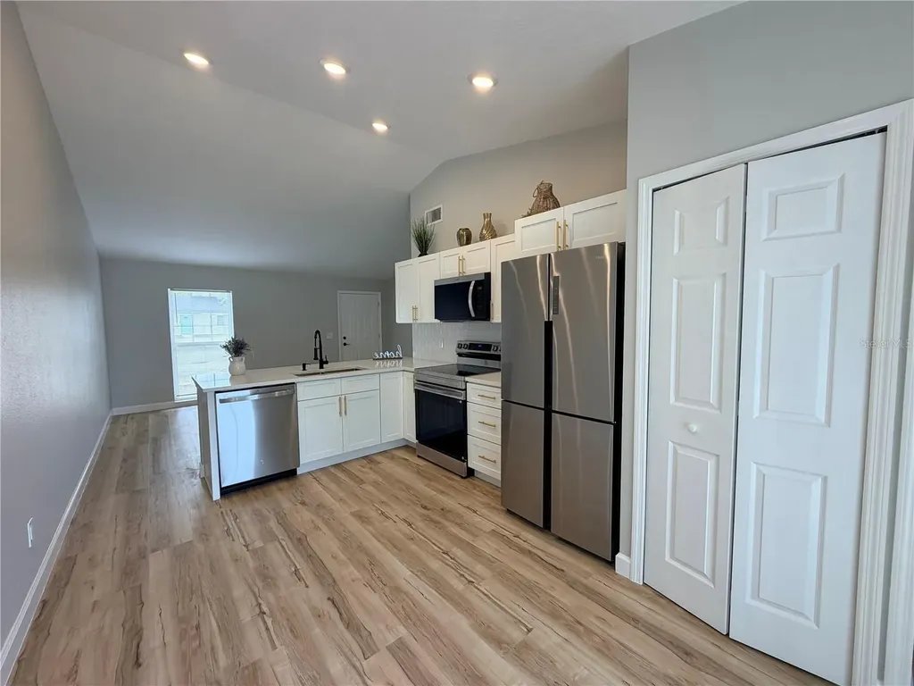2733 Adela Avenue Orlando FL 32826