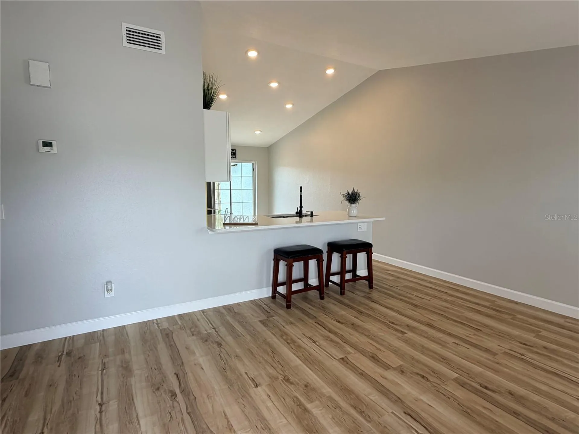 2733 Adela Avenue Orlando FL 32826