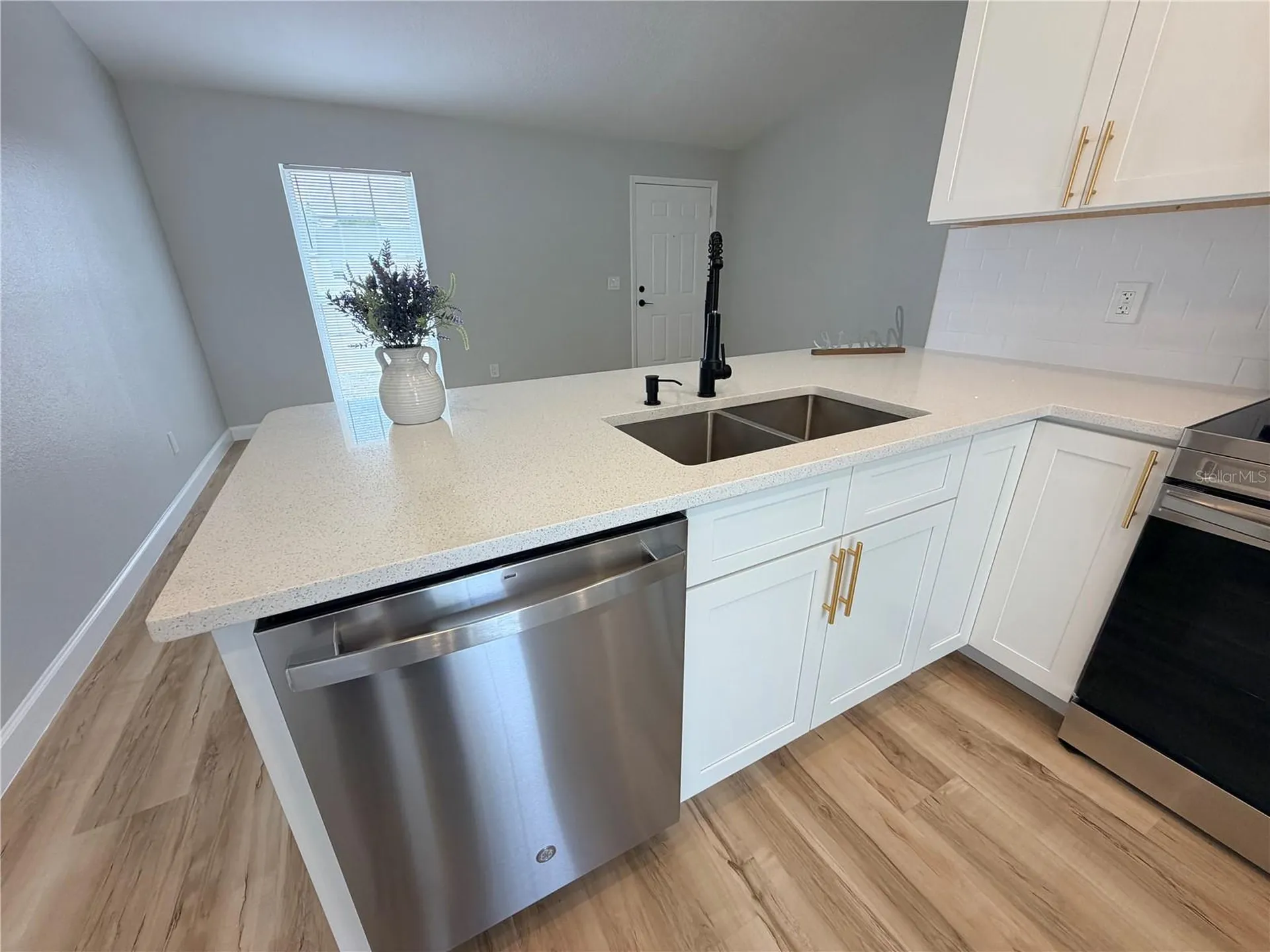 2733 Adela Avenue Orlando FL 32826