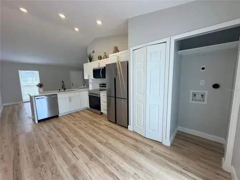 2733 Adela Avenue Orlando FL 32826