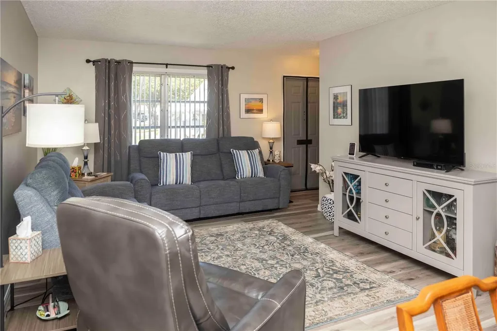6024 Coral Way Bradenton FL 34207