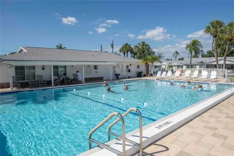 6024 Coral Way Bradenton FL 34207
