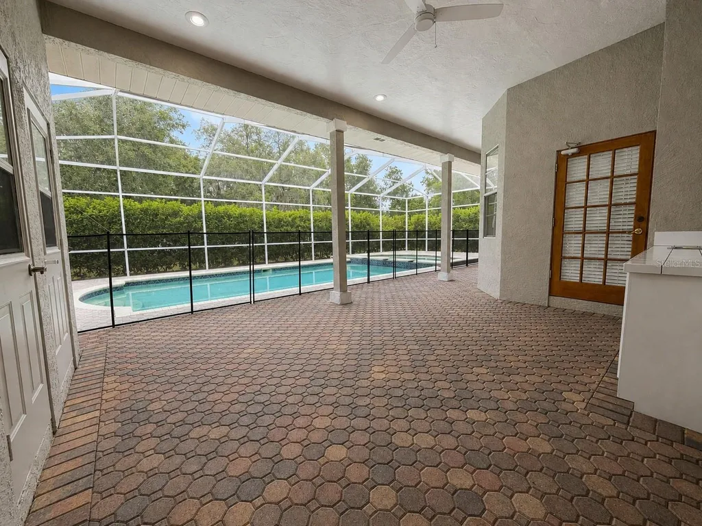 2966 Post Rock Court Tarpon Springs FL 34688