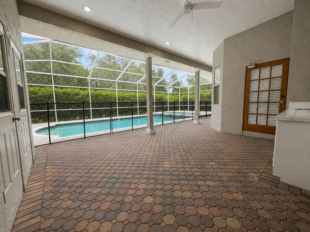 2966 Post Rock Court Tarpon Springs FL 34688