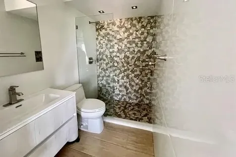 37 Avenue Isla Verde Carolina PR 00979