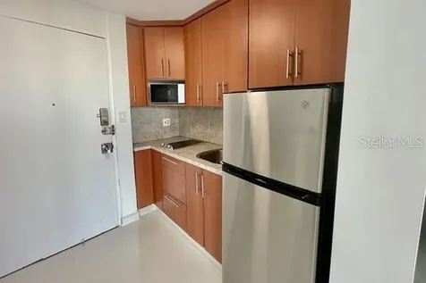 37 Avenue Isla Verde Carolina PR 00979