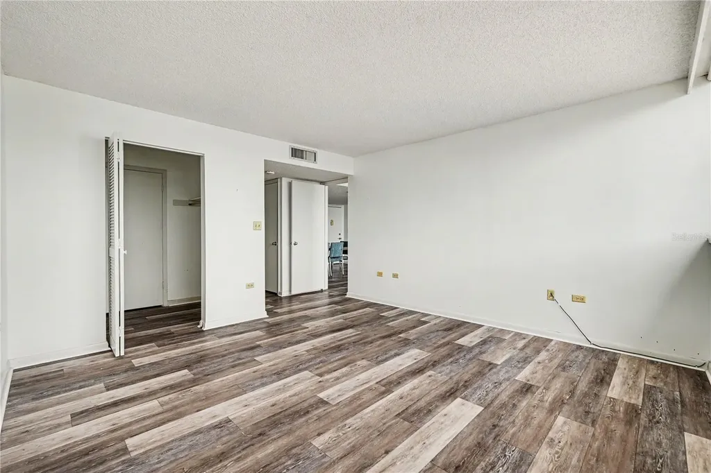 450 Treasure Island Causeway Treasure Island FL 33706