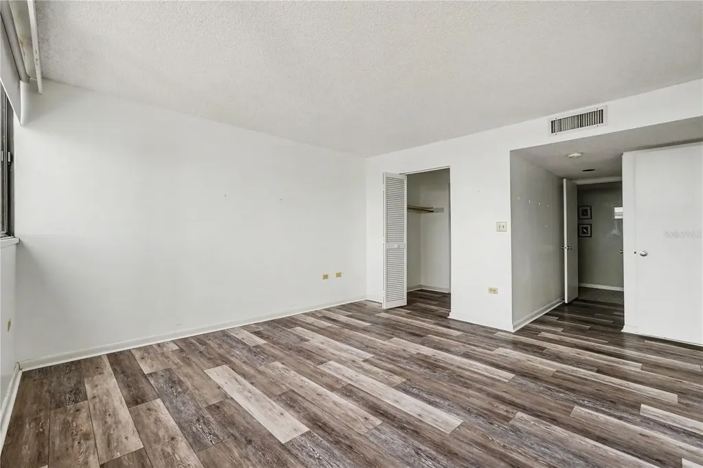 450 Treasure Island Causeway Treasure Island FL 33706