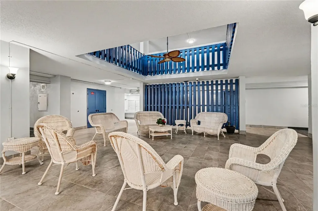 450 Treasure Island Causeway Treasure Island FL 33706