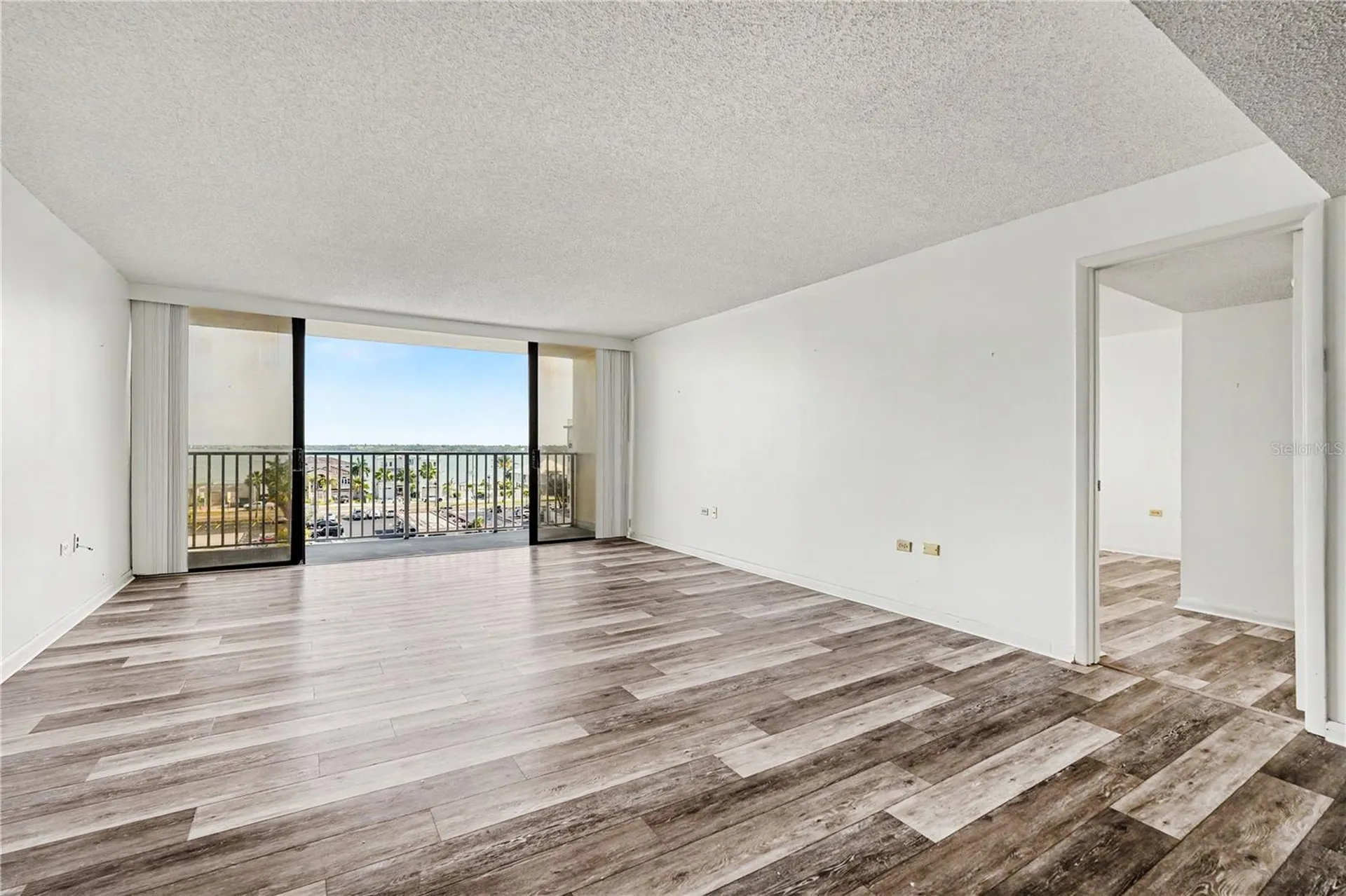 450 Treasure Island Causeway Treasure Island FL 33706