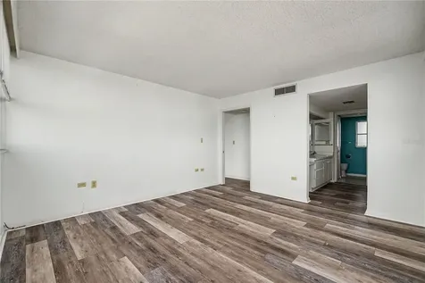 450 Treasure Island Causeway Treasure Island FL 33706