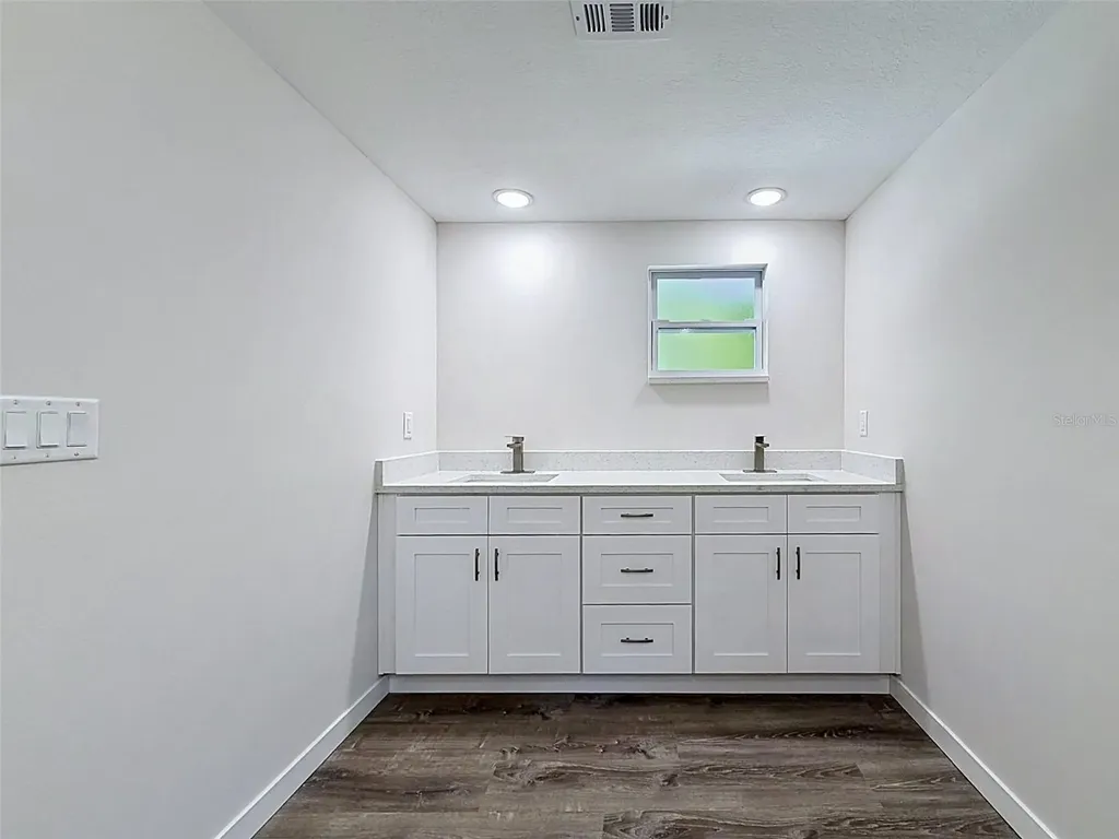 317 NE 13th Terrace Crystal River FL 34428