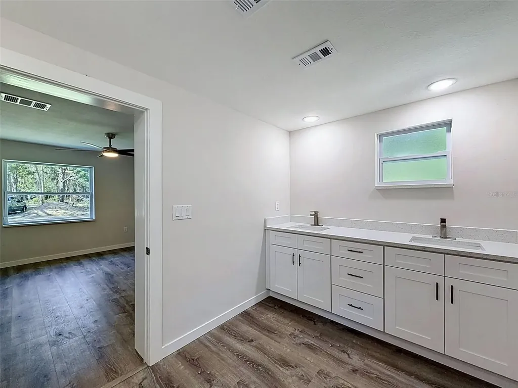 317 NE 13th Terrace Crystal River FL 34428