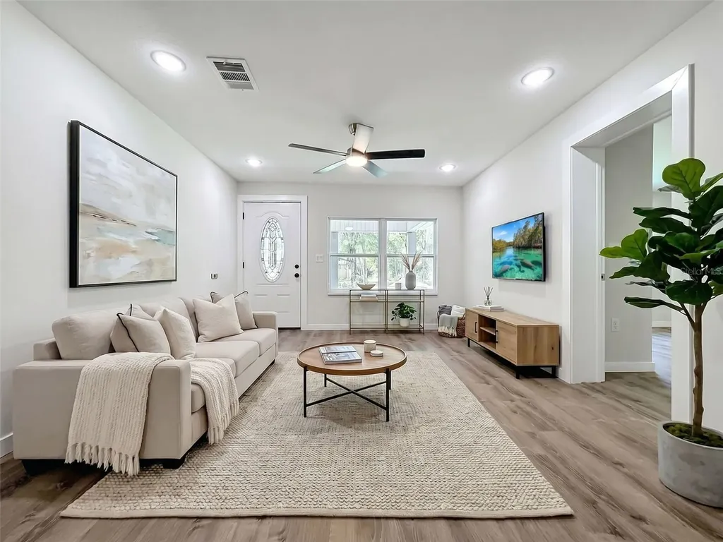 317 NE 13th Terrace Crystal River FL 34428