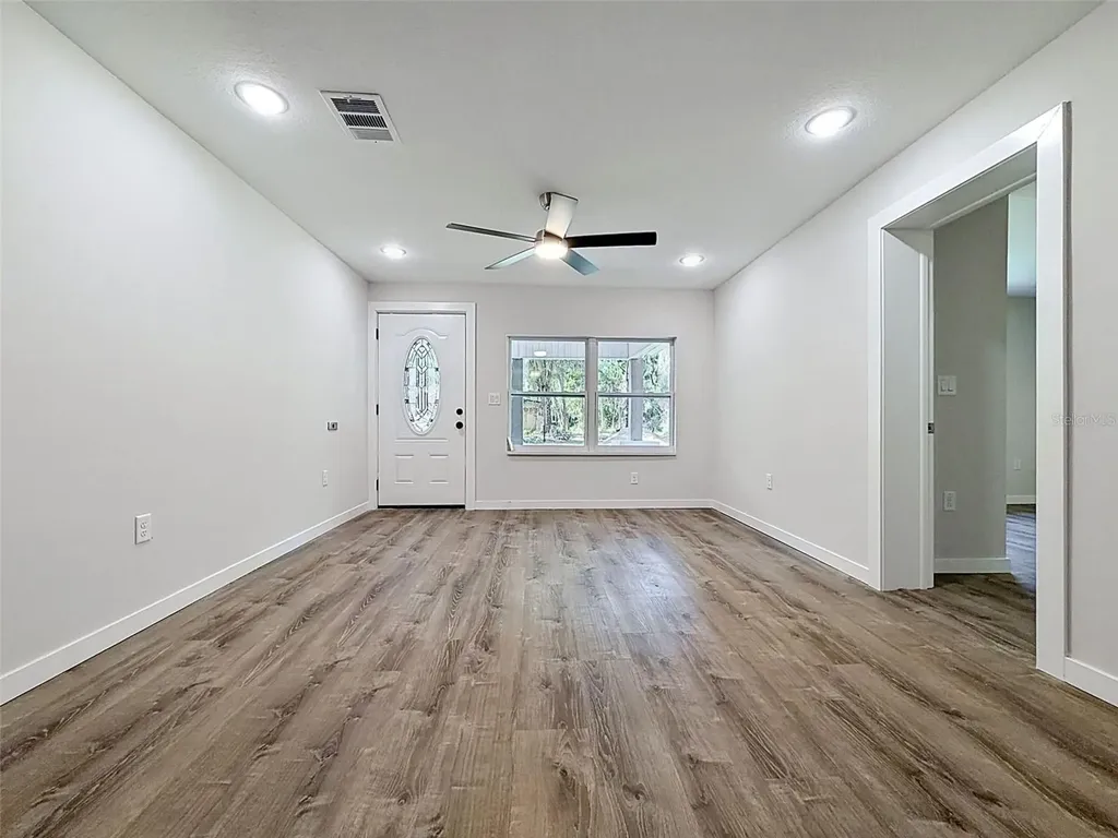 317 NE 13th Terrace Crystal River FL 34428