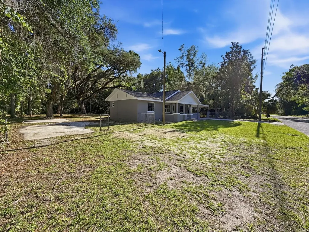 317 NE 13th Terrace Crystal River FL 34428