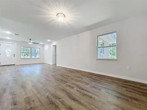317 NE 13th Terrace Crystal River FL 34428