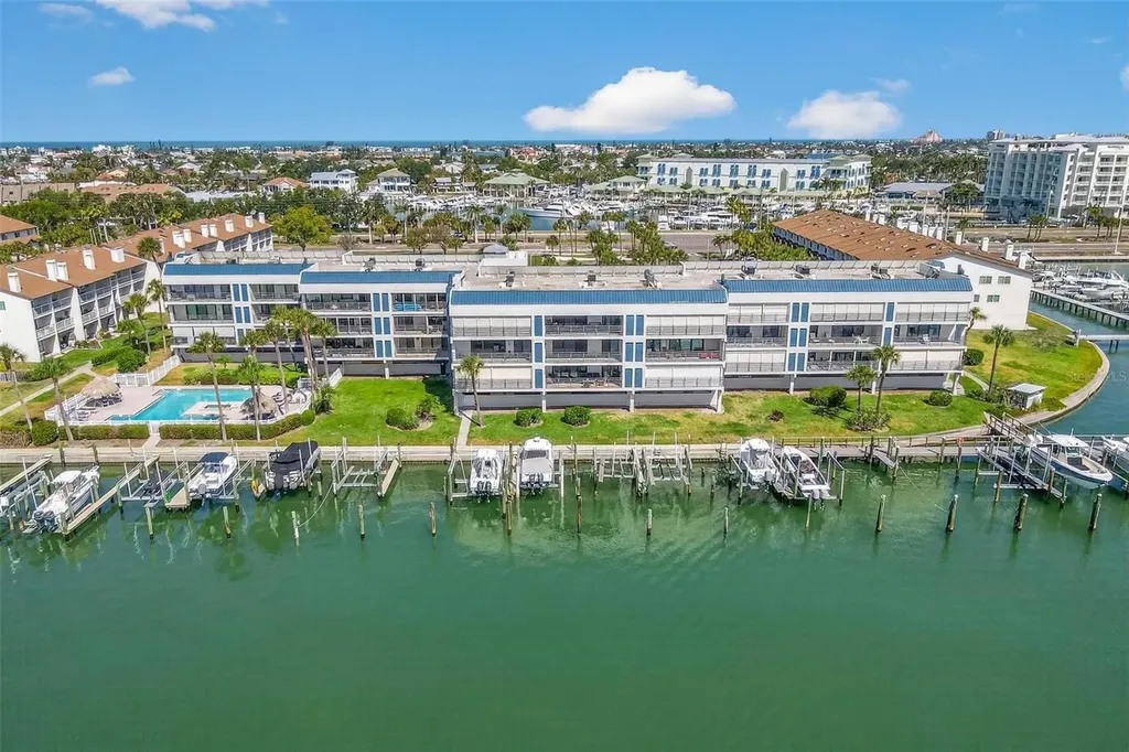 363 Pinellas Bayway S St Petersburg FL 33715