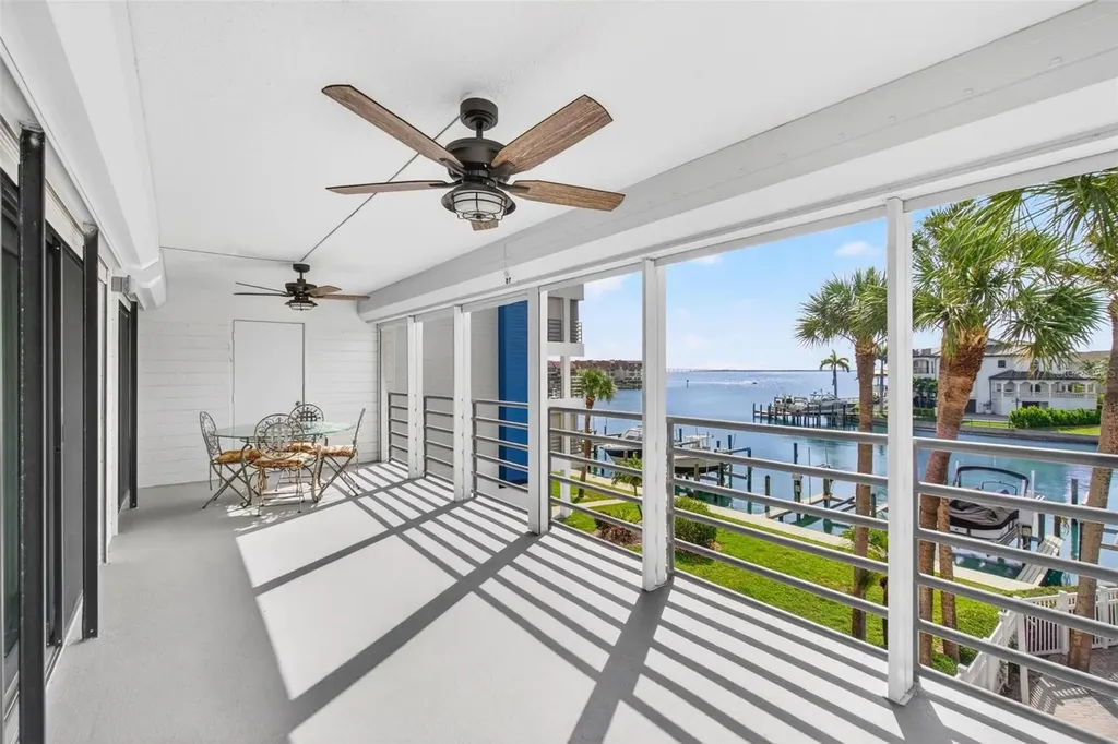 363 Pinellas Bayway S St Petersburg FL 33715