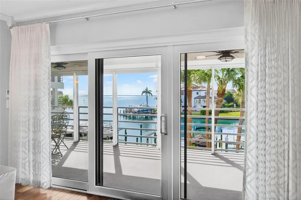 363 Pinellas Bayway S St Petersburg FL 33715