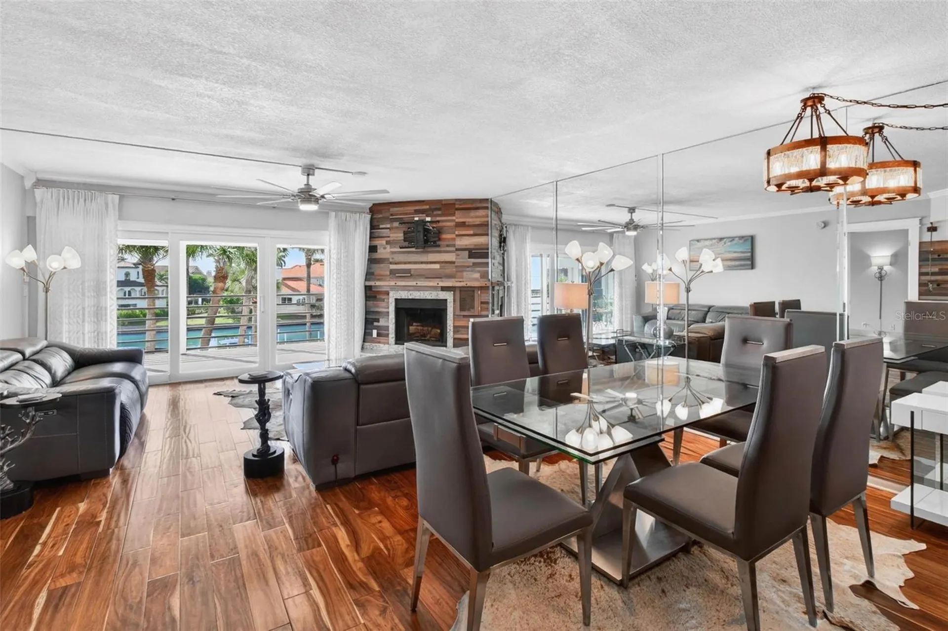 363 Pinellas Bayway S St Petersburg FL 33715