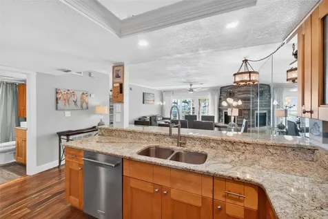 363 Pinellas Bayway S St Petersburg FL 33715