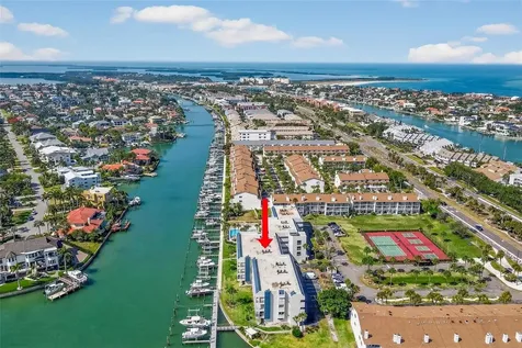 363 Pinellas Bayway S St Petersburg FL 33715