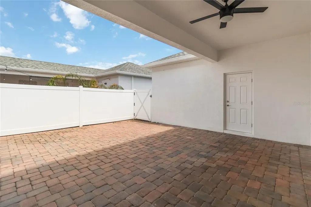 11633 Fiction Avenue Orlando FL 32832