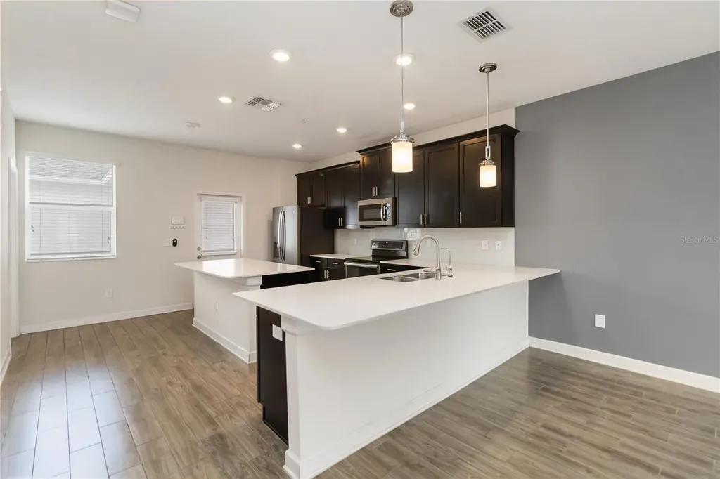 11633 Fiction Avenue Orlando FL 32832