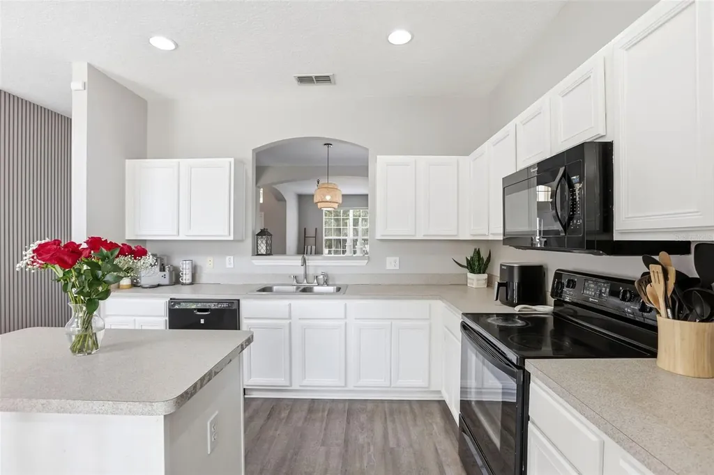 100 Rubino Drive Davenport FL 33837