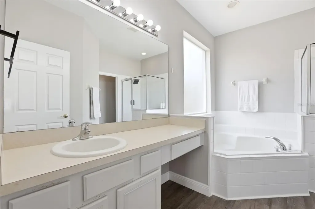 100 Rubino Drive Davenport FL 33837