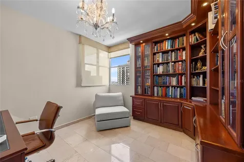 14 Carr 833 Guaynabo PR 00966