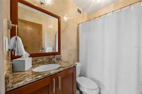 14 Carr 833 Guaynabo PR 00966