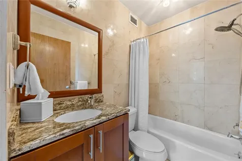 14 Carr 833 Guaynabo PR 00966